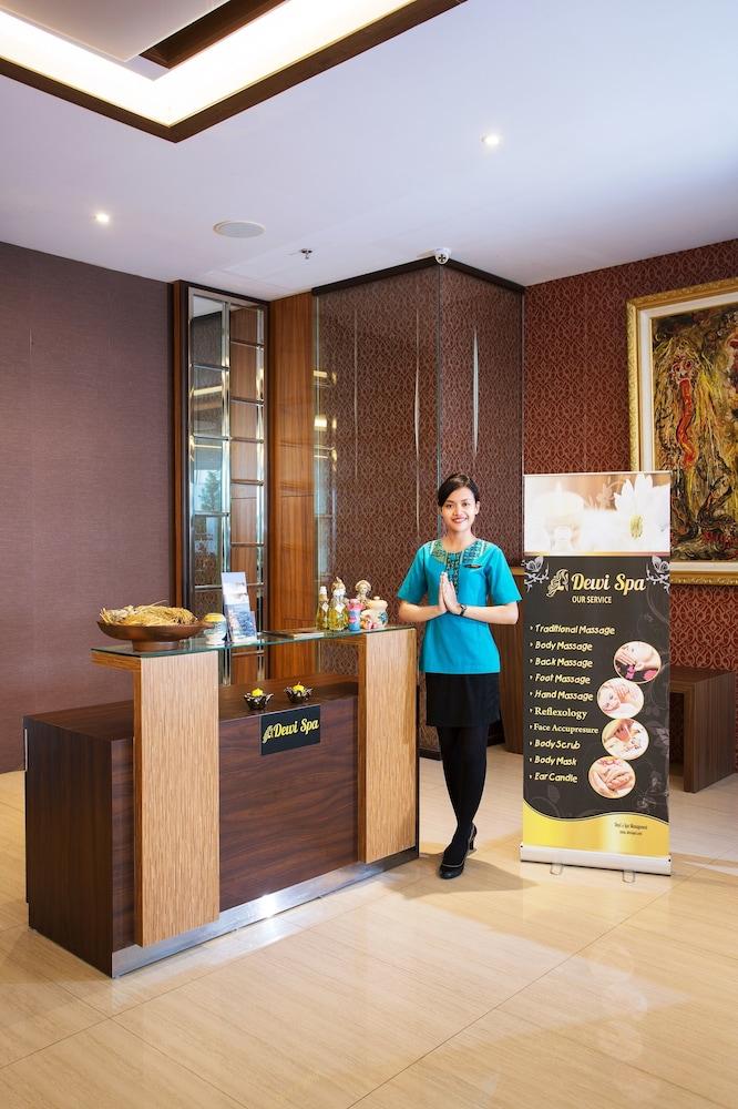 Tara Hotel Yogyakarta Tugu Kültér fotó