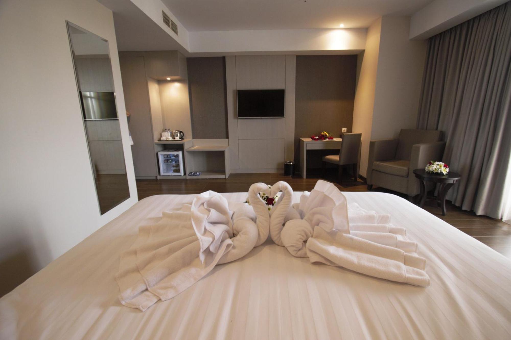 Tara Hotel Yogyakarta Tugu Szoba fotó