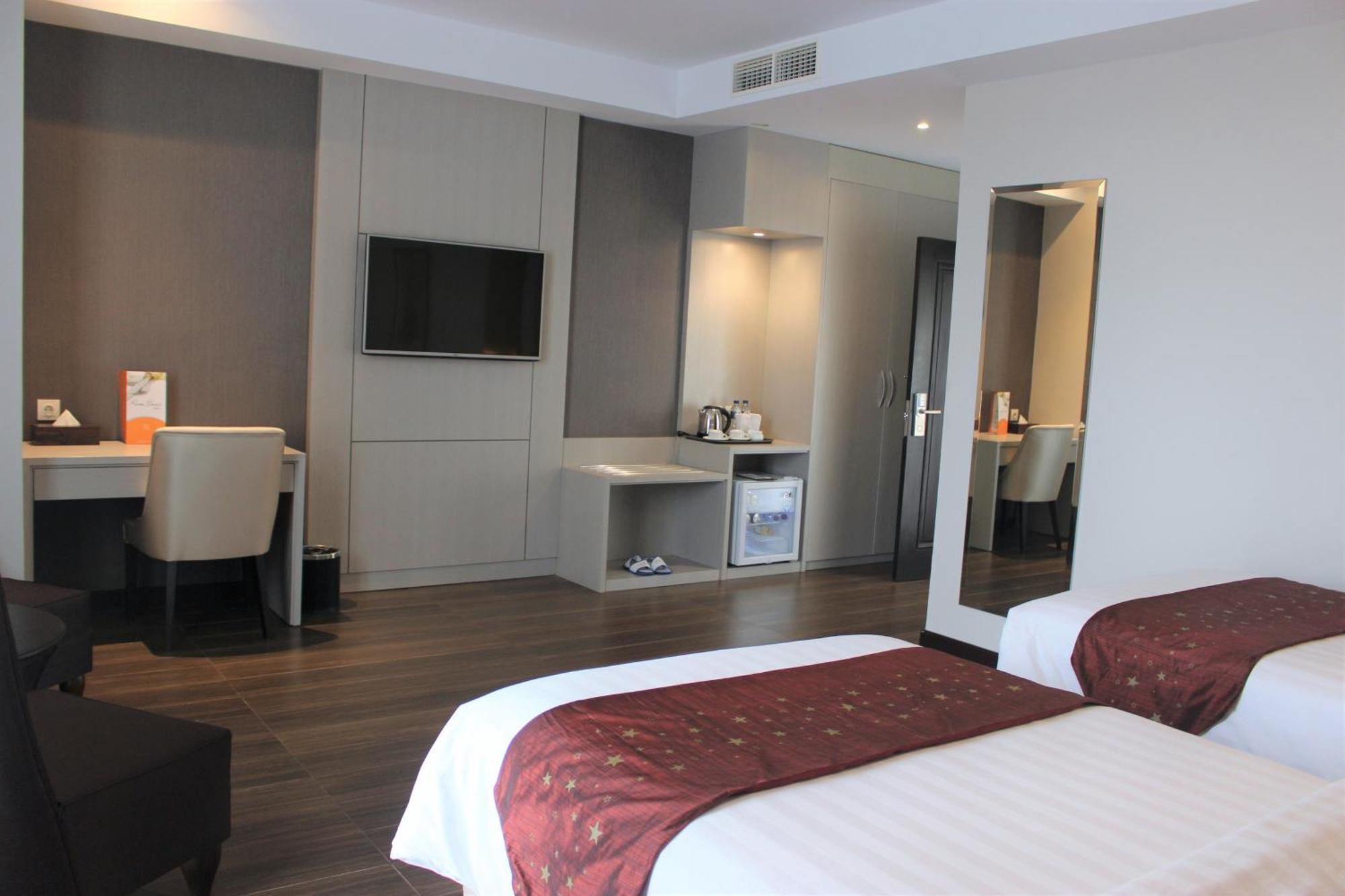 Tara Hotel Yogyakarta Tugu Kültér fotó