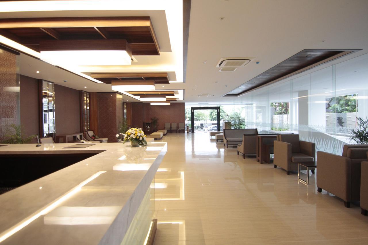 Tara Hotel Yogyakarta Tugu Kültér fotó