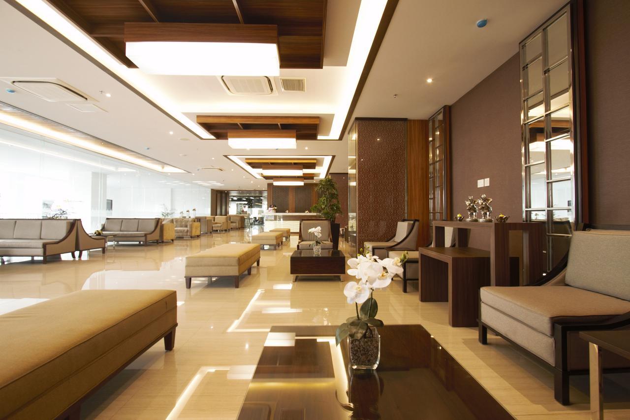 Tara Hotel Yogyakarta Tugu Kültér fotó