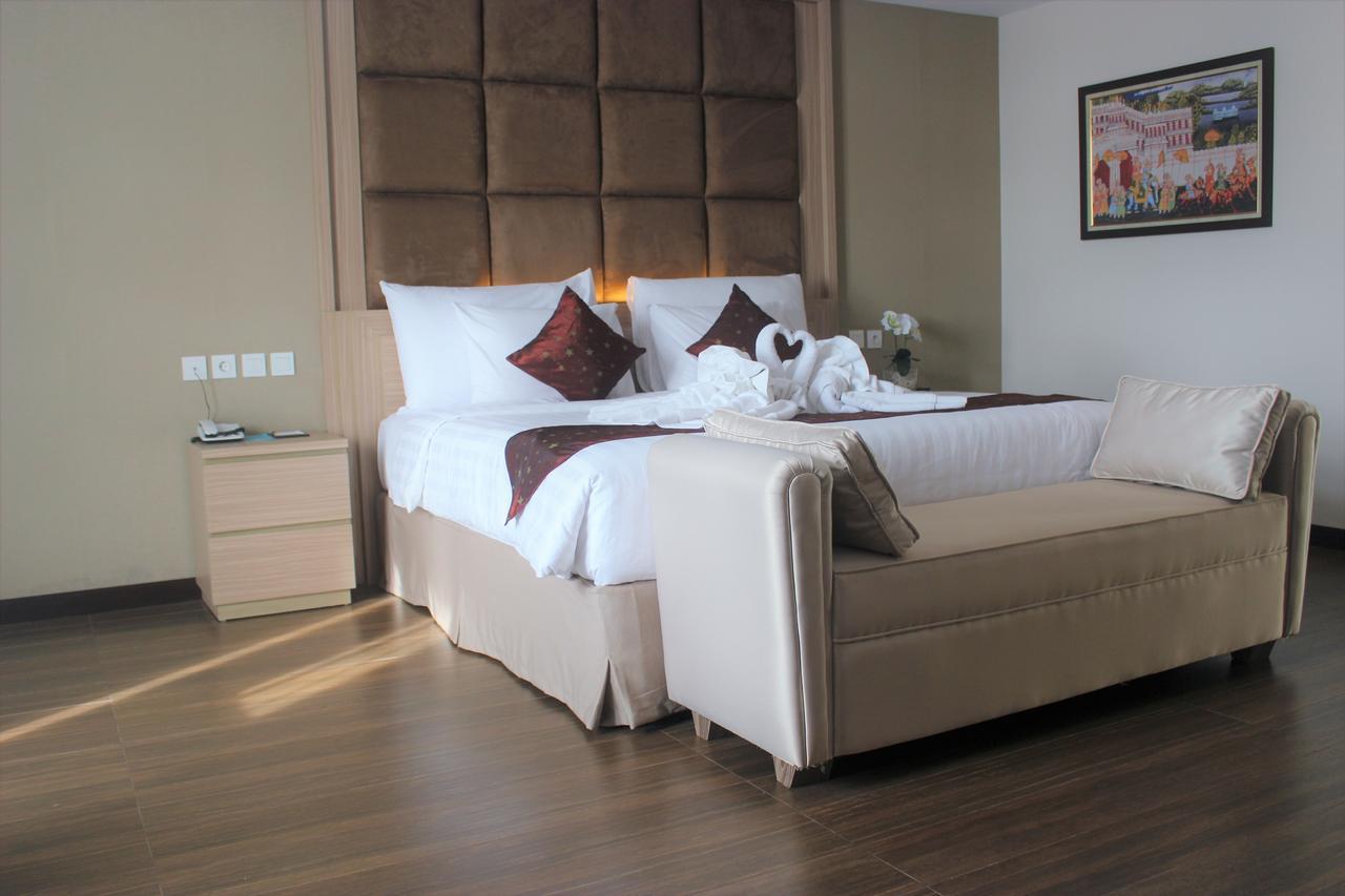 Tara Hotel Yogyakarta Tugu Kültér fotó