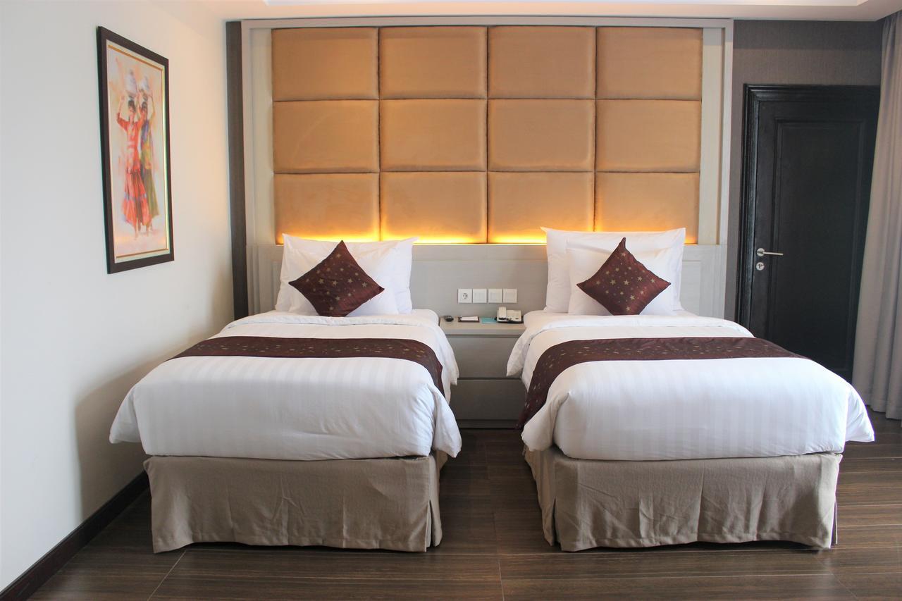 Tara Hotel Yogyakarta Tugu Kültér fotó