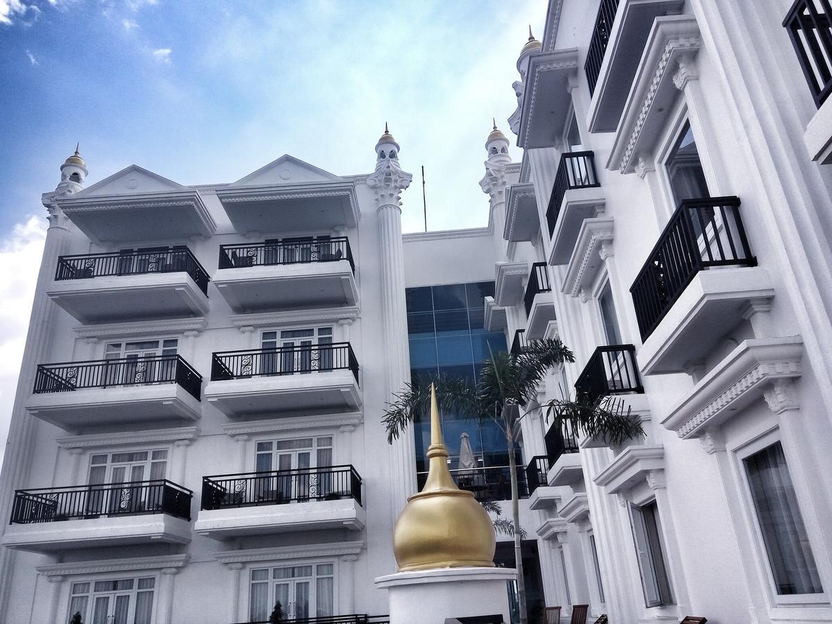 Tara Hotel Yogyakarta Tugu Kültér fotó