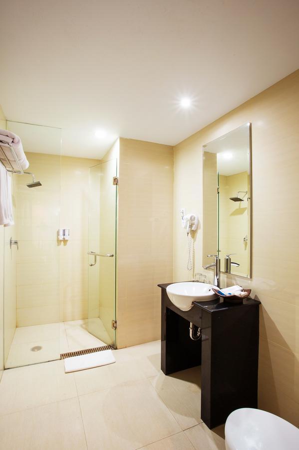 Tara Hotel Yogyakarta Tugu Kültér fotó